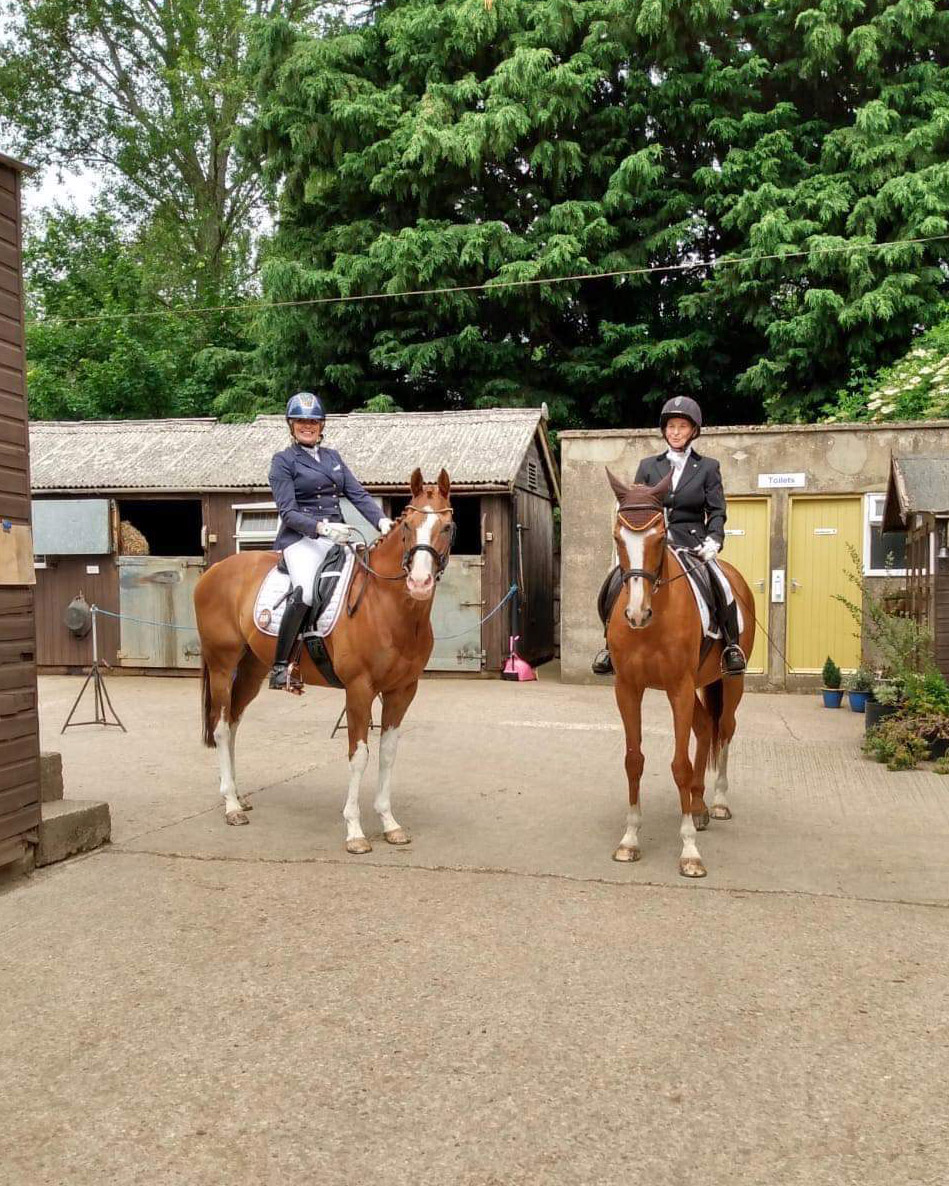 BERacingLtd's tweet photo. Top Notch Tonto &amp; Moyenne Corniche 😍 https://t.co/nVhtGJYm2u