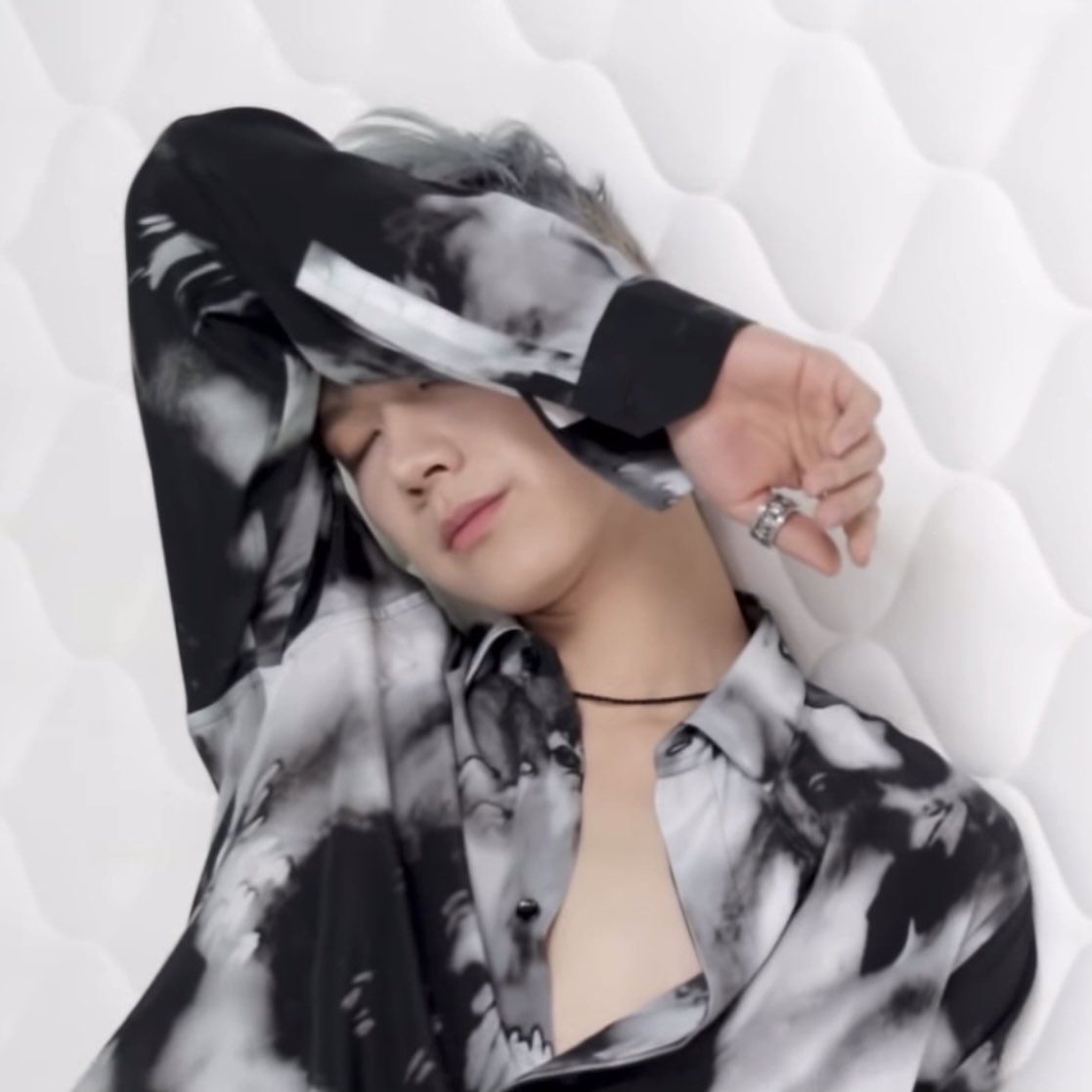TENSFOLDER's tweet photo. absolutely stunning 

#TEN #텐 #이영흠 #李永钦 #WAYV #威神V #NCT #엔시티 https://t.co/dpAYuSNtE1