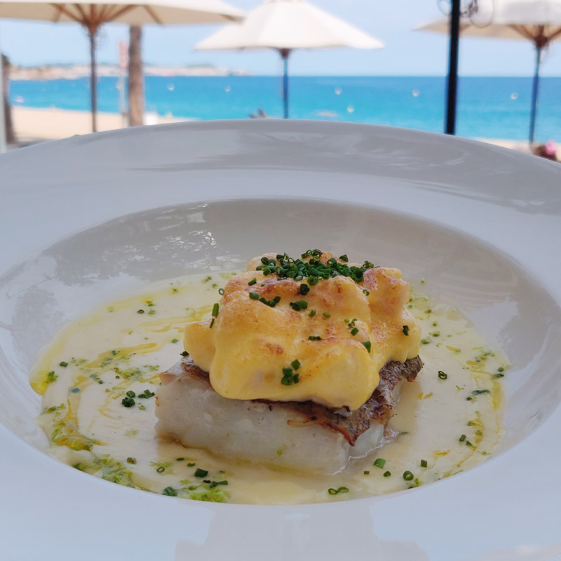 vialliure's tweet photo. 🍴🍸 Darrera #TertúliaDePatates de la temporada, i també darrer sorteig d'un sensacional àpat per a 2 persones al restaurant La Calma de Platja d’Aro. I per ser l'últim, hi afegim dos còctels de la seva extensa carta!

📲 Feu RT d'aquesta piulada des d'ara i fins les 8 del matí https://t.co/K2vWbABY68