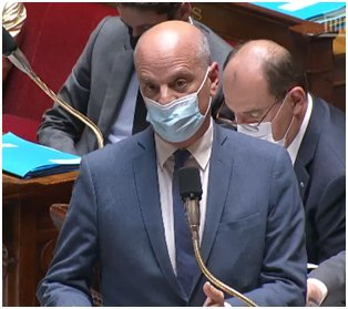 Vaccination : Blanquer à nouveau pris de court cafepedagogique.net/lexpresso/Page…