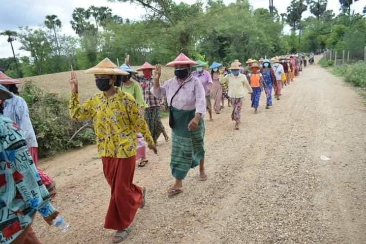 On July 17, residents of Northern Salingi and Eastern YinmarPin ,Sagaing went on a collective strike to overthrow the military dictatorship.   JUNTA USES COVID AS WEAPONS #July17Coup #WhatsHappeningInMyanmar