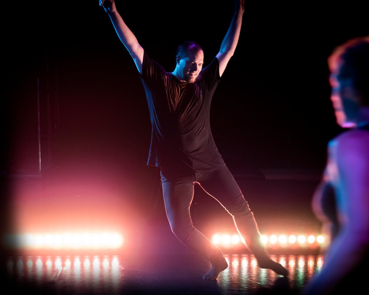 koko_teatteri's tweet photo. Jazz Meets Theater/Dance/Circus 2021 on nyt täällä! Yhteistyössä @KokoJazzClubHki ja @agitcirk Lauantaina 17.7.2021 klo 19 ➡ Liveliput TIKETTI: https://t.co/rWVBeu5umE ➡ Livestriimiliput KokoTeatterin verkkokaupasta: https://t.co/9gS0BRKmtV #jazzmeets #teatteri #tanssi #circus https://t.co/Lr2C2Eml2F