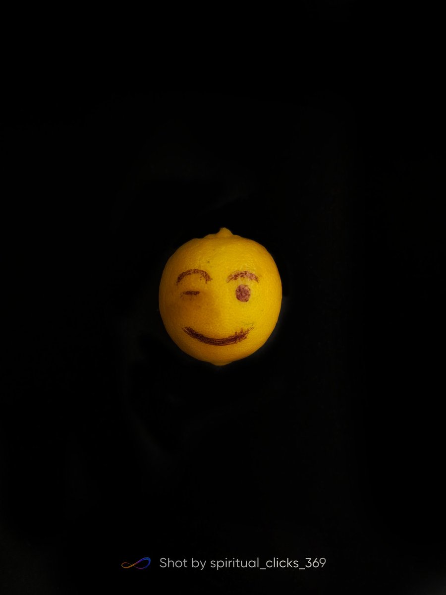 PriyanshuNavad2's tweet photo. #MyRealEmojis
😉☺️😍
#shotonrealme
#CreateAtHome @MadhavSheth1
@FrancisRealme @realmeIndia #WorldEmojiDay https://t.co/Ljn4tuCSvY