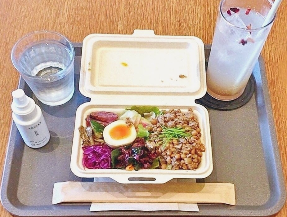 ヘアメイク林田凛 トータルビューティーカンパニーの Uka がやっているukafe ウカフェ でヘルシーなランチしました Uka Ukafe 六本木