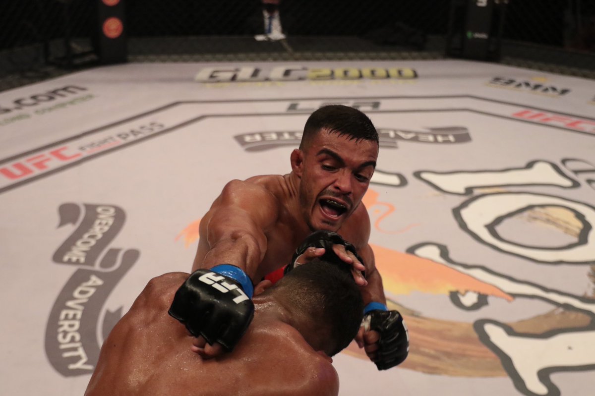 LFAfighting's tweet photo. #LFA111 Results: Ismael Bonfim def. Rangel de Sá via Unanimous Decision (29-27, 28-27, 28-27).
@ShellsDotCom
@Drink9mm
@KoiCBD
@SheathUnderwear
@GLCDirect2000
@HowlerHead
@TeamSmartStop
@UFCFightPass https://t.co/tQHGs3O6UU