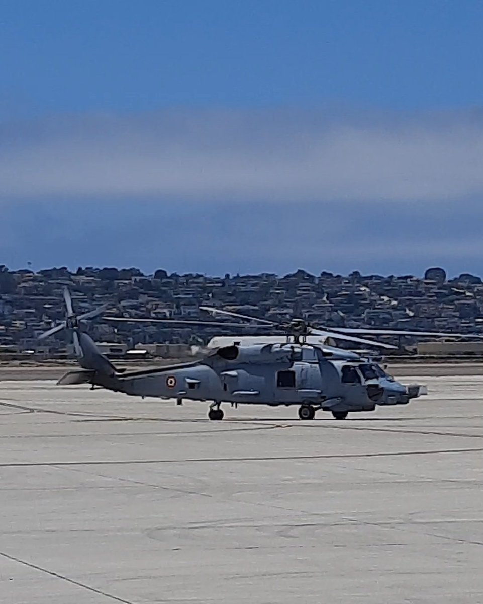 PRODefNgp's tweet image. #HarKaamDeshKeNaam
#IndianNavy accepted the first two of its MH-60R Multi Role Helicopters from #USNavy in a ceremony held at Naval Air Station #NorthIsland #SanDiego on 16 Jul 21. Details:
pib.gov.in/PressReleasePa…