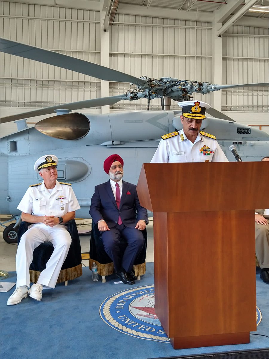 PRODefNgp's tweet image. #HarKaamDeshKeNaam
#IndianNavy accepted the first two of its MH-60R Multi Role Helicopters from #USNavy in a ceremony held at Naval Air Station #NorthIsland #SanDiego on 16 Jul 21. Details:
pib.gov.in/PressReleasePa…