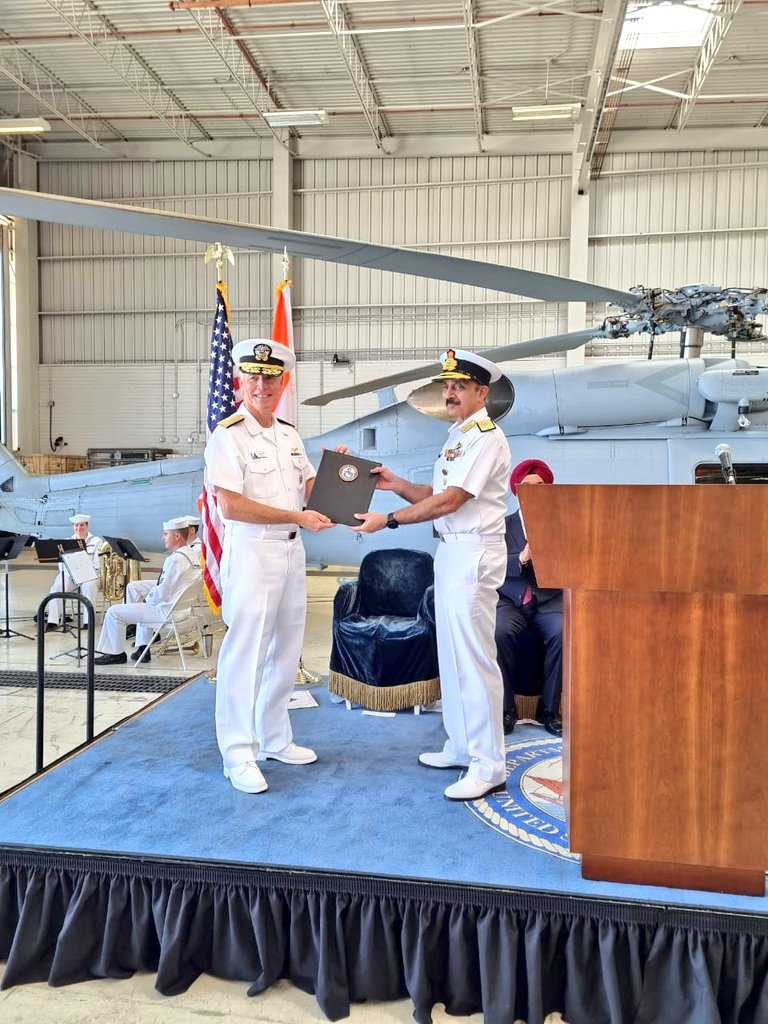 PRODefNgp's tweet image. #HarKaamDeshKeNaam
#IndianNavy accepted the first two of its MH-60R Multi Role Helicopters from #USNavy in a ceremony held at Naval Air Station #NorthIsland #SanDiego on 16 Jul 21. Details:
pib.gov.in/PressReleasePa…