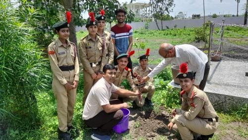 NBhopalgroup's tweet photo. Cdts involved in plantation. Images from Shaheed Bhagat Singh Govt. College, Ashta.
@HQ_DG_NCC
@NccDteMPCG
@environment_mp @moefcc @OfficeofSSC
#plantation #environmentrestoration
#ClimateAction https://t.co/ve0ovkS4rA