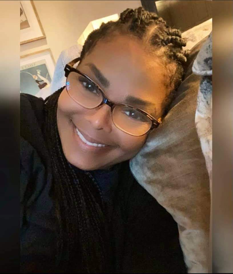 RealXavier011's tweet photo. A Sugar Mama must be like this.

She's 55 years old. 😭😭😭😭😭😭😭😭 https://t.co/HXGvioTIXa