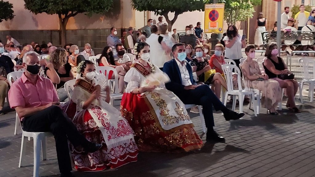 Anoche asistimos a la muestra de Folklore Regional por las Fiestas Patronales de la Virgen del Carmen, patrona de #Beniaján.

Gracias a las peñas el Celemín del Bojar, el Cuartillo y la Parranda por conservar nuestras tradiciones y hacernos disfrutar de una noche tan agradable.
