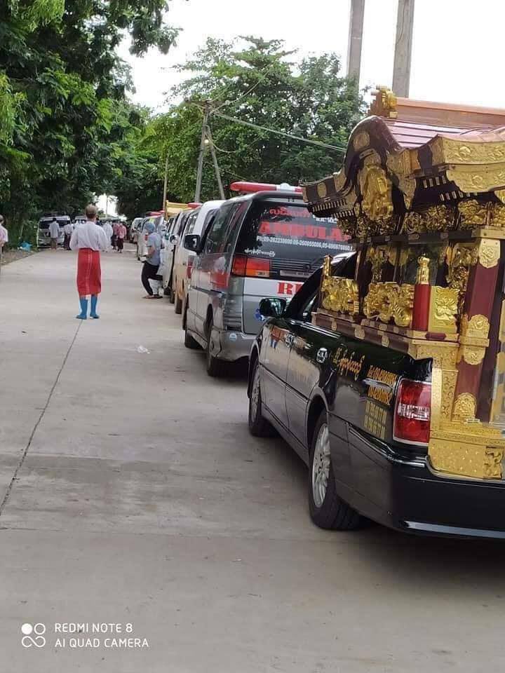 The photos shows the corpses lined up for cremation until evening at the KyiSu Cemetery in Yangon and the vehicles that transport the bodies to the funeral.  JUNTA USES COVID AS WEAPONS #July17Coup #WhatsHappeningInMyanmar