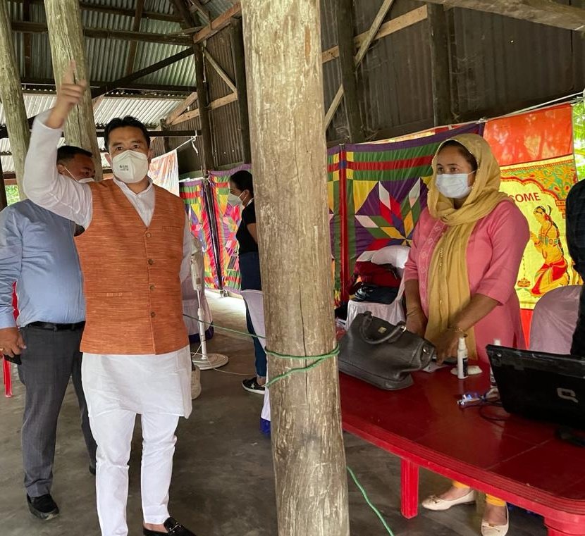 BiswajitThongam's tweet photo. Visited the Mass Vaccination Drive camp and appreciated the selfless efforts of doctors &amp; nurses.
#MassVaccinationDrive 
@blsanthosh https://t.co/vpkg15iwAL