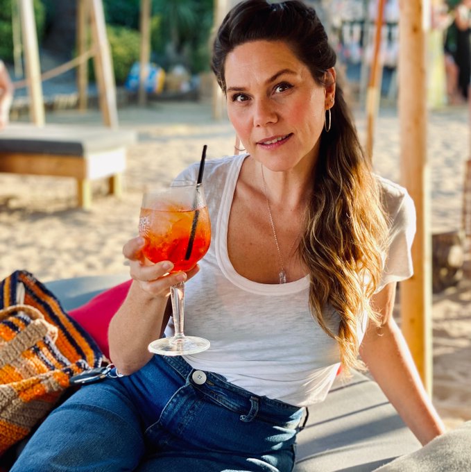 When they ask me what I'm doing all summer😎... Cheers!🍹⁠
#erikalust #summer2021⁠ https://t.co/HtjbcO