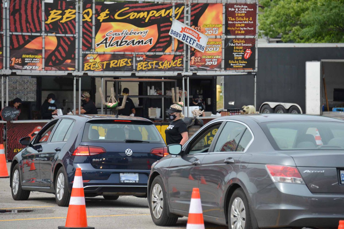whitbyribfest's tweet image. We can’t wait to see you today at Whitby Ribfest Drive-thru! Pick up your delicious ribs, chicken, sausage, &amp;amp; more from our fantastic Ribbers, &amp;amp; don’t forget to stop by Ontario Corn Roasters and @tinytomdonuts.
Open 11 am - 8 pm today &amp;amp; tomorrow at the Whitby GO Station (SE lot).