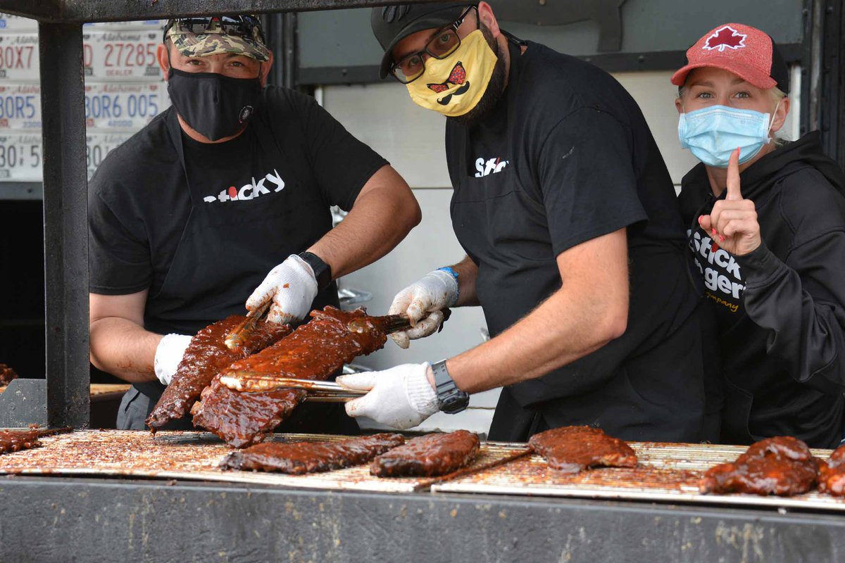 whitbyribfest's tweet image. We can’t wait to see you today at Whitby Ribfest Drive-thru! Pick up your delicious ribs, chicken, sausage, &amp;amp; more from our fantastic Ribbers, &amp;amp; don’t forget to stop by Ontario Corn Roasters and @tinytomdonuts.
Open 11 am - 8 pm today &amp;amp; tomorrow at the Whitby GO Station (SE lot).