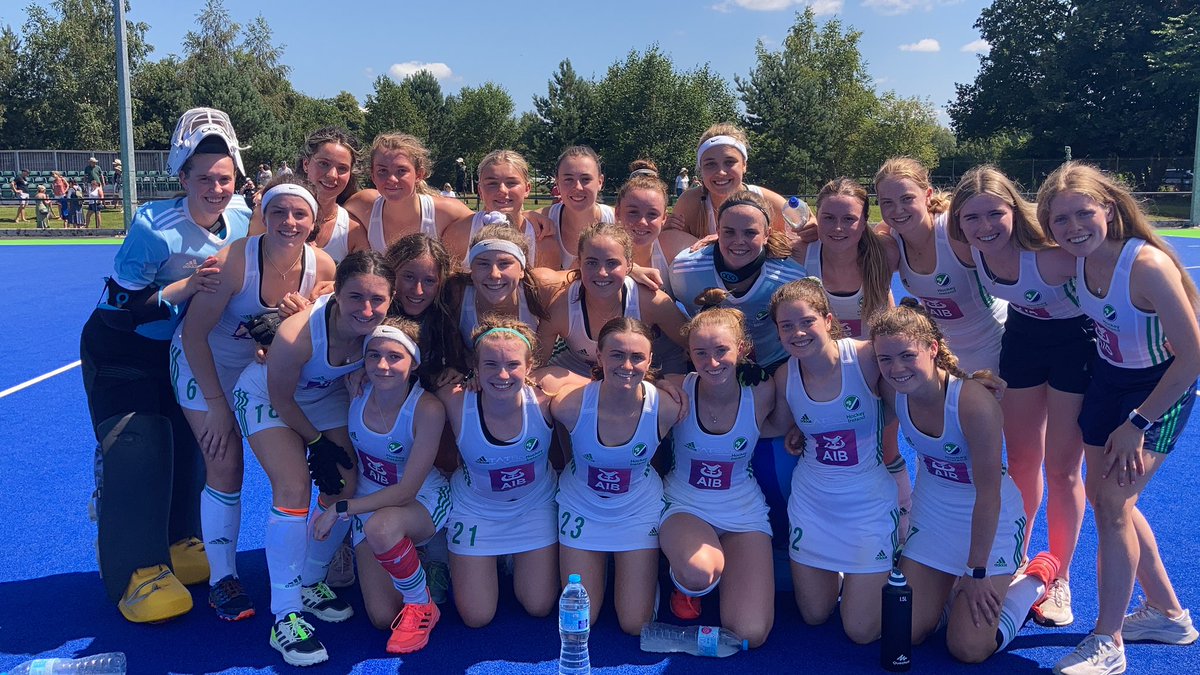 IreGirlsJAG's tweet photo. End of Shootouts : @EnglandHockey take the bonus point winning the shootouts 3-2!! Great weekend for the girls! @irishhockey @hookhockey @AIBIreland https://t.co/XwCWQamsBh