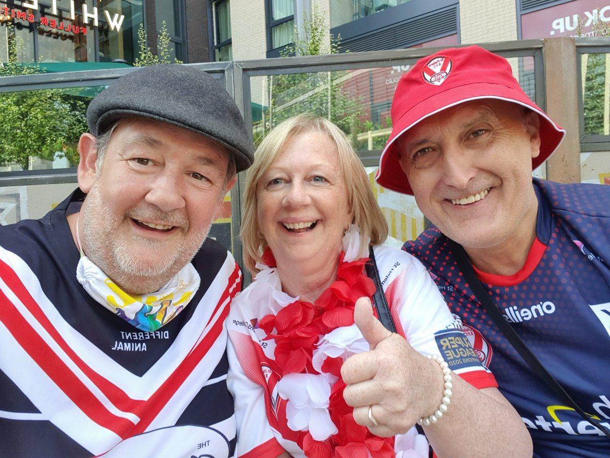 JohnnyVegasReal's tweet photo. And this is the joy of @SuperLeague Fans across the board mixing, having the craic, pre match @TheChallengeCup banter but zero hassle, young &amp; old. 
My heart belongs to @Saints1890 but love for League is shared by us all. Already a great day but we wanna come home with the cup x https://t.co/T2ME2qakJi