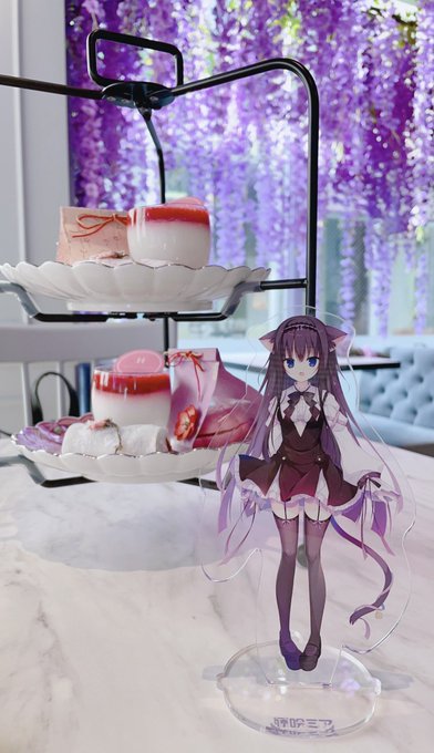 先日ミアちゃんとお茶してきました🍡💜🐾アクスタも一緒にぱしゃり!楽しくて癒されたひとときでした(*'꒳`*)✨ 