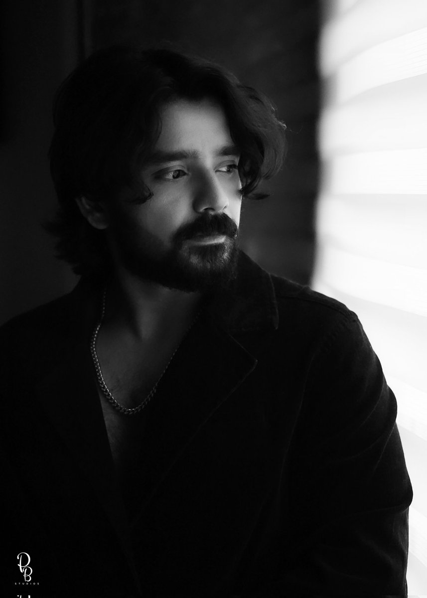 pbstudiostweets's tweet photo. #shoot #fashion #monochromes #portraits #kolkata #twittertrends  #doubletap #canon #sony #godox #pbstudiostweets #bookingsopen https://t.co/I62EIeyNNw