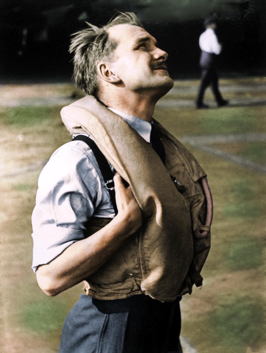 MartinDwan's tweet photo. I'd like to wish John Hemingway, the last surviving pilot  of #BattleOfBritain, a very happy 102nd birthday today. A wonderful gentleman, and so self effacing. I presented these two colourised images to him to mark his 100th birthday. John is second from left in the group photo. https://t.co/x8VVYqa159