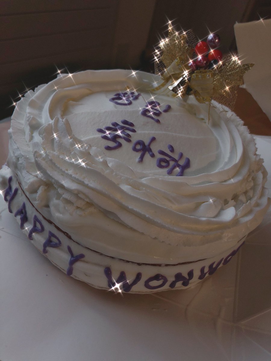 ff_svt's tweet photo. ウォヌのことは好きだけど、お祝いごとがあっても前みたいにきちんとお祝いできなくなって、放置気味な今とても残念に思う。(1年前) https://t.co/DjbhZK0H58