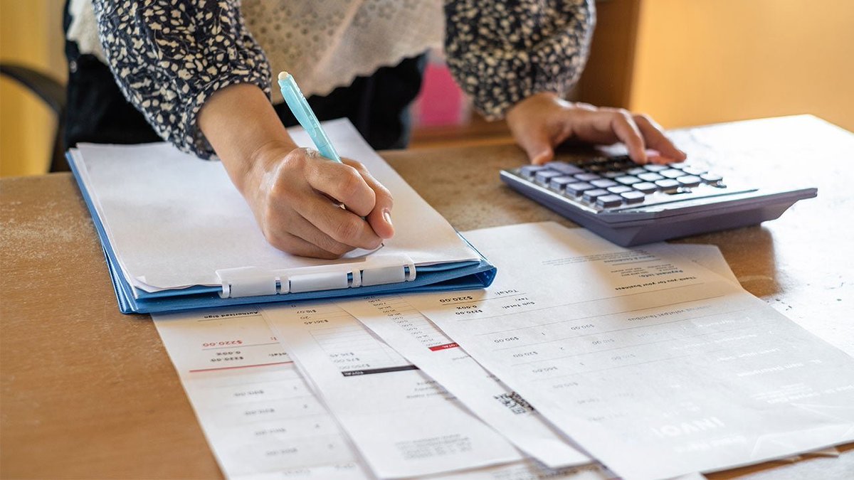 Financialolut's tweet photo. Considering Financial Solution that Helps You Reduce Your Debt https://t.co/9nyOfu9gHH