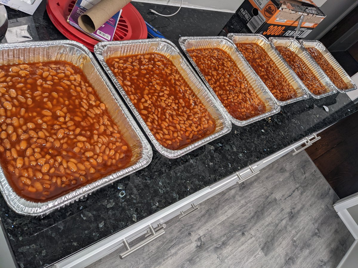 KapsBBQ's tweet photo. BEANS! BBQ Bacon bean assembly line. #bbq #beans #bacon #sides #wedding #catering #foodporn https://t.co/kb1BMiter2