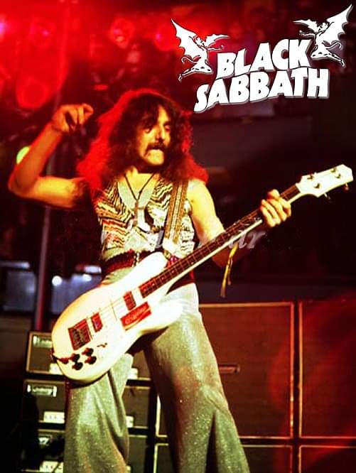 Happy birthday GEEZER BUTLER!
(July 17, 1949) 