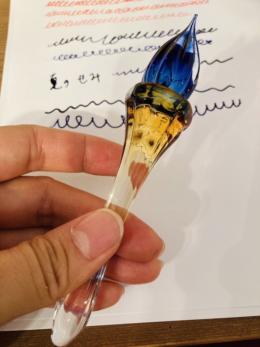 前に鎌倉でオススメしたガラス細工のお店で新しくガラスペン販売してたんだけど 書き メラン28号 のイラスト