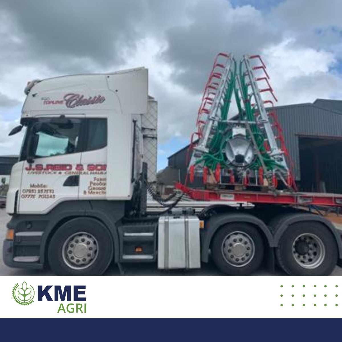 KMEAgri's tweet photo. One of our latest dribble bar attachments is loaded up and on its way to our UK dealer PK Sales π
#Dribblebars #AgriculturalMachinery #FarmLife #FarmingUK https://t.co/2mQoFN9cnw