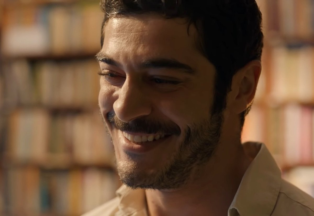 themineees's tweet photo. Tebessüm bile edemeyen Celal Kün &amp; Gülünce dünyanın en güzel adamı olan Mehmet İnce ♥️ https://t.co/Lvmnop1tQJ