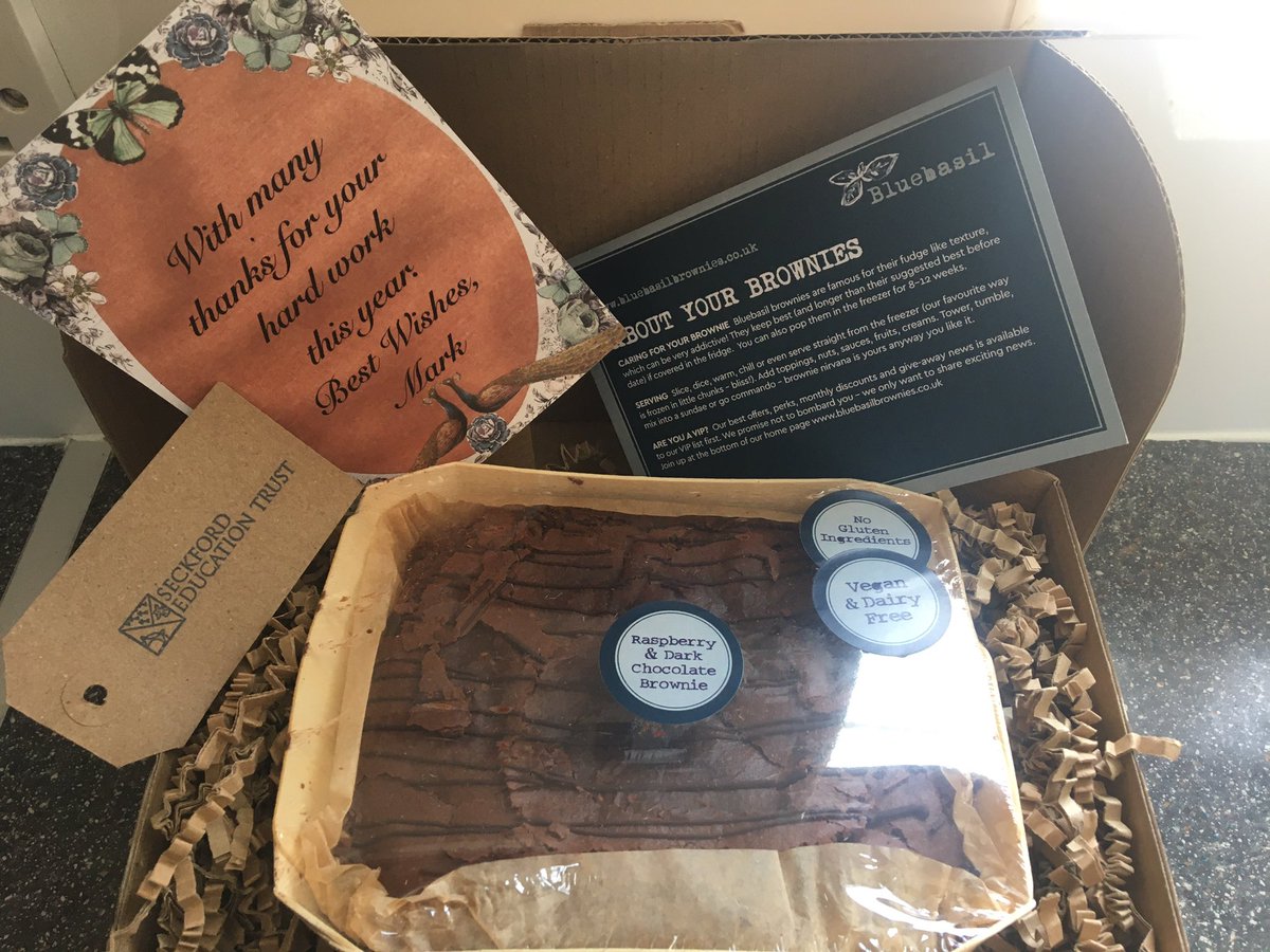 Thank you @SeckfordEdTrus and @BrowniesbyBB             What a fabulous and delicious treat 😋