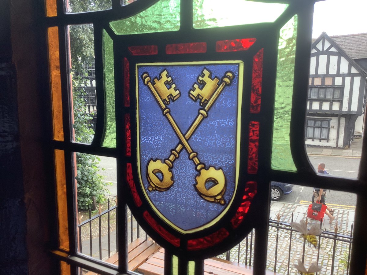 Full time/part time bar staff required.  Experience preferred, but not essential. Enthusiasm needed!! Email CV to Crosskeyschester@mail.com
#chestertweets <a href="/the_joe_smoe/">Joe Smoe 🍻</a> @SkintChester <a href="/wearechester/">We Are Chester</a> <a href="/chesterdotcom/">chester.com</a> #jobsinflintshire #jobsinchester