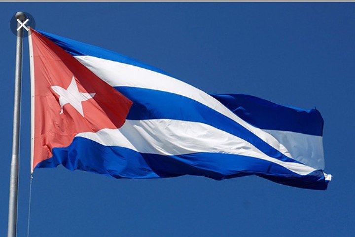 #Cuba🇨🇺 Las virtudes patrióticas de cubanas y cubanos no faltarán.

Tenemos muchas razones para cuidar,  preservar y defender la Revolución, que es sinónimo de Vida, de Paz, Amor, Libertad, Dignidad y Unidad.

Nos guía el legado de Martí y Fidel #MiMoncadaHoy