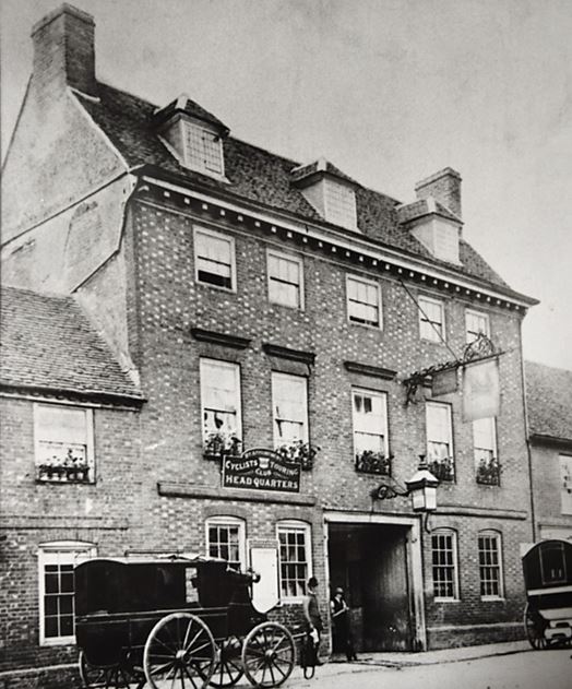 Just researched the Griffin, an old coaching inn in Amersham.  Fascinating history including a hidden recess in chimney for Jacobites, an 18thC innkeeper with criminal tendencies and another who was very probably a murderer.  Now about to reopen with great Italian food.