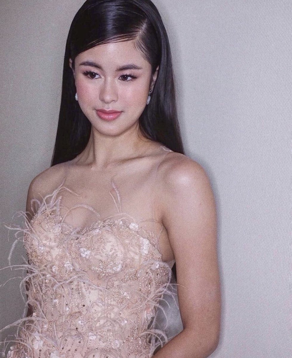 kapuso7updates's tweet image. Universe!! Are you ready for the Most Promising Kapuso Star Kisses Delavin? 👀 

#MissUniversePhilippines2021