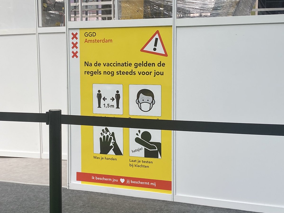 Diedhein's tweet photo. Best opvallend: hier bij vaccinatielocatie worden deze vier iconen gebruikt.
Op persconferenties en andere plekken drie, zonder mondkapje.
#communicatie #consistentie @GGDGHORNL https://t.co/dD09TYDn7H
