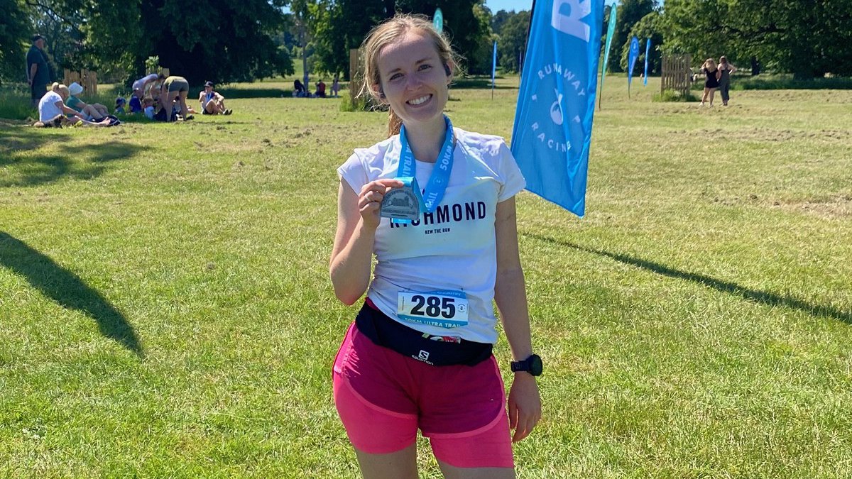 StChrisHospice's tweet image. Last month,  Sophie ran her first ultra marathon, the Greensand Country Ultra, over a distance of 50km (31 miles) in memory of her grandmother, June Bulgin.  ❤️

She raised an incredible £2,093 ! 😮

justgiving.com/fundraising/so…

#ThankYou #HospiceHero #Fundraising #Hospice