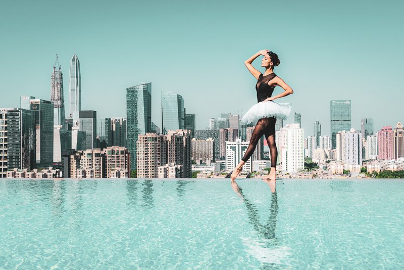 Días de verano... Recordando toda la planificación que llevó este proyecto en Huaqiangbei, en la ciudad de Shenzhen, China. Y con ganas de lanzarme en es piscina.