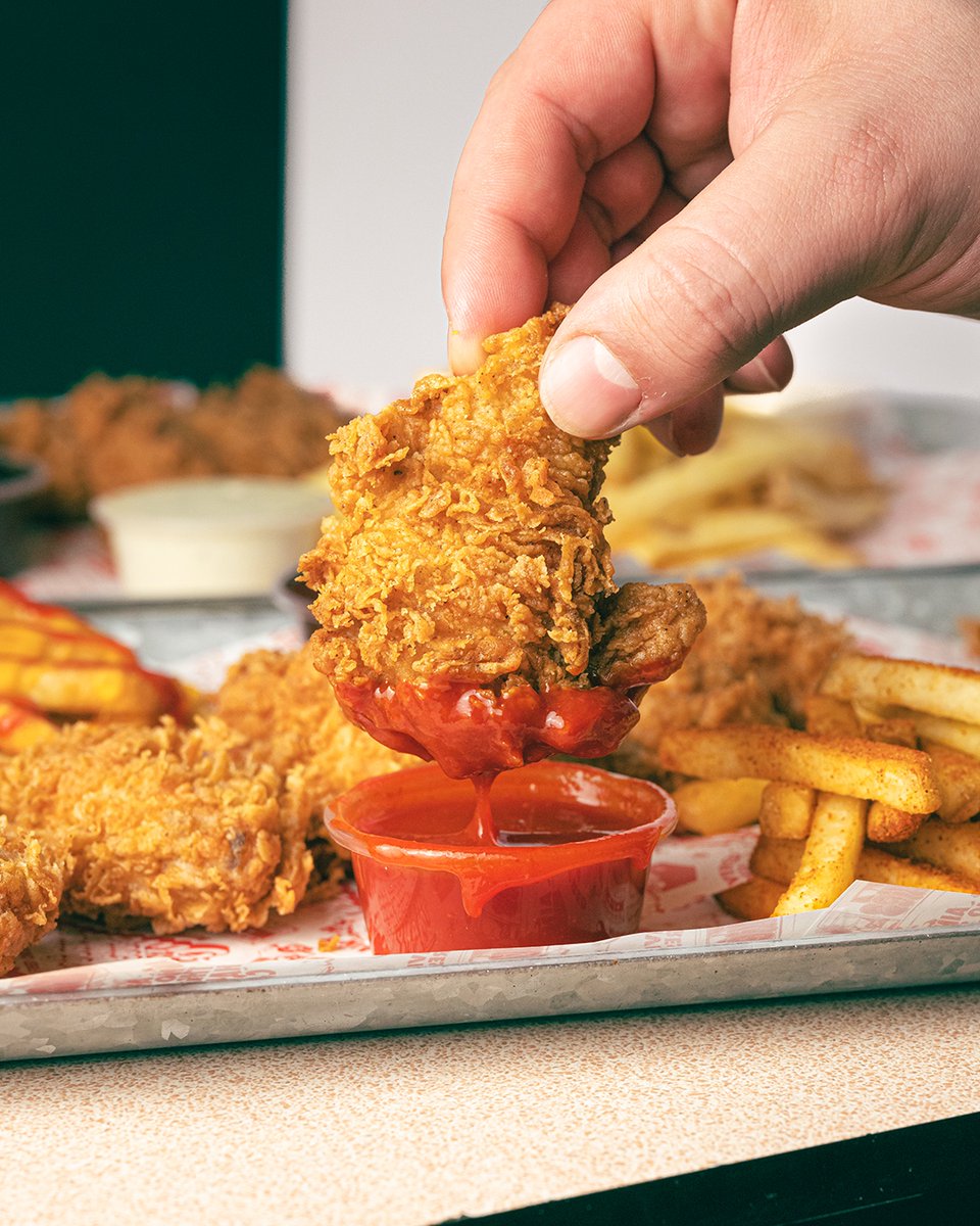 Get your dip on. This weekend is about to get saucy! 🙌 #FriedChicken #ButterMilk