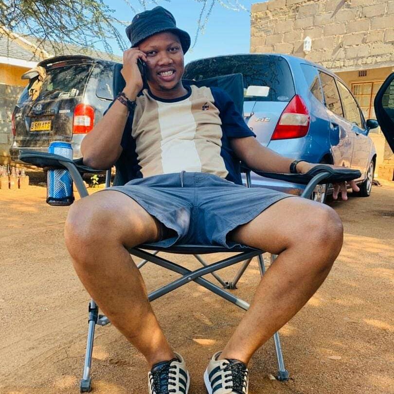 JavaPhiri1's tweet image. #NewProfilePic