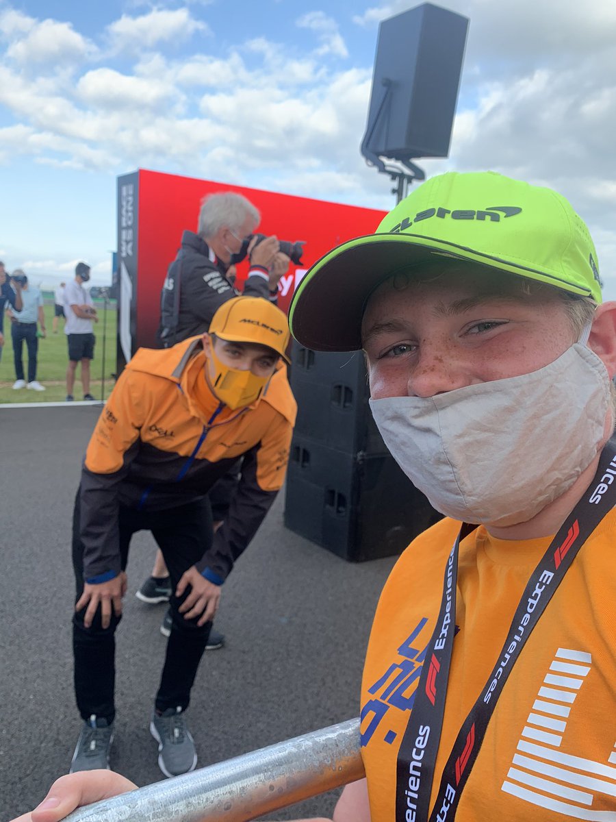 InfluencePlan's tweet image. #tracktv Thanks #LandoNorris for being the only driver at the live on the grid event to acknowledge a fan and give a selfie. Made Carey Bateman a very happy teenager!