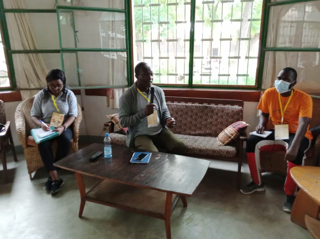 zenunetwork's tweet photo. Site de Maroua

Préparation des participants pour la sortie découverte au site touristique de lac à crocodile de Boboyo.
#decouverte 
#culture 
#ZenuNetwork https://t.co/rTQclBV0yV