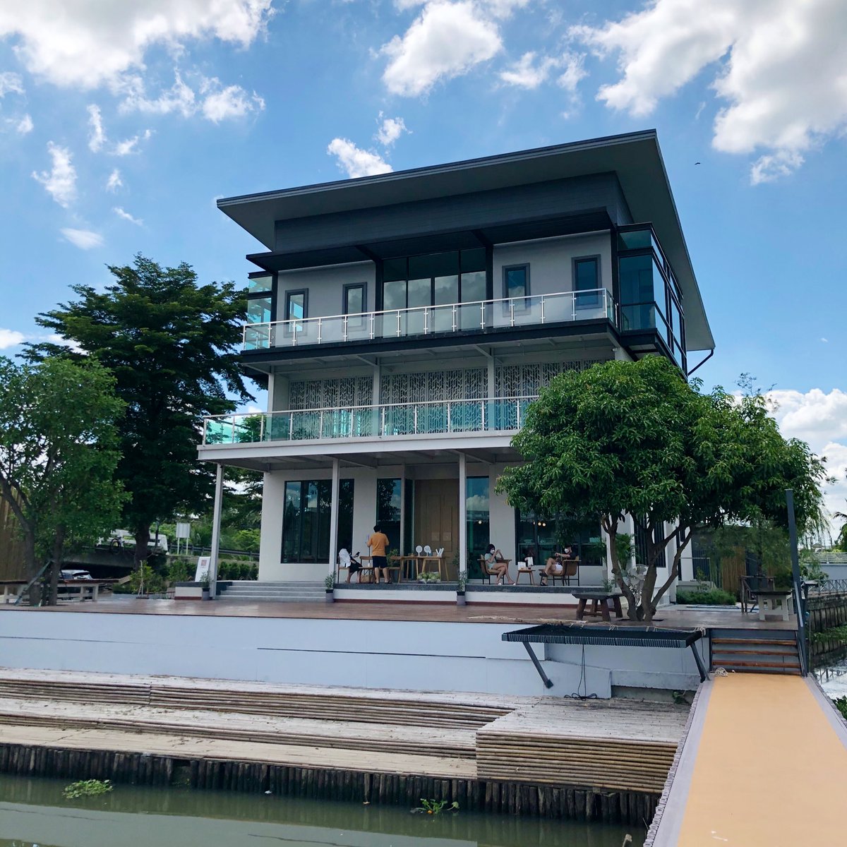 mperaweek's tweet photo. “KAWA coffee and co”
📍 ซอยทรงคนอง 4 ติดริมแม่น้ำท่าจีน ทางเข้าเดียวกับโรงงานเสื้อแตงโม
🕑 09.00 AM - 06.00 PM (closed on Tuesday) 
@aroii #อร่อยบอกต่อ #รีวิวคาเฟ่ #คาเฟ่นครปฐม #cafehopping https://t.co/K8wPO5ijnT