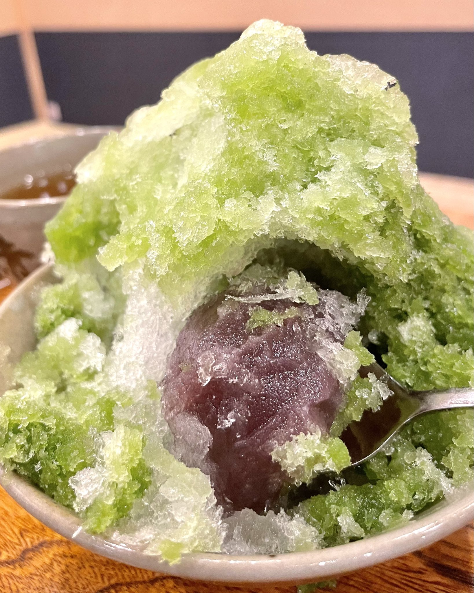 名古屋グルメ探偵 アスカイ 名駅と栄にある 赤福茶屋 が夏季限定かき氷 赤福氷 を提供中 香りの良い抹茶蜜と中から現れる餡とお餅の組み合わせがたまらない逸品 お茶付きで530円というリーズナブルな価格も魅力です T Co 8c2sfhs4hx Twitter