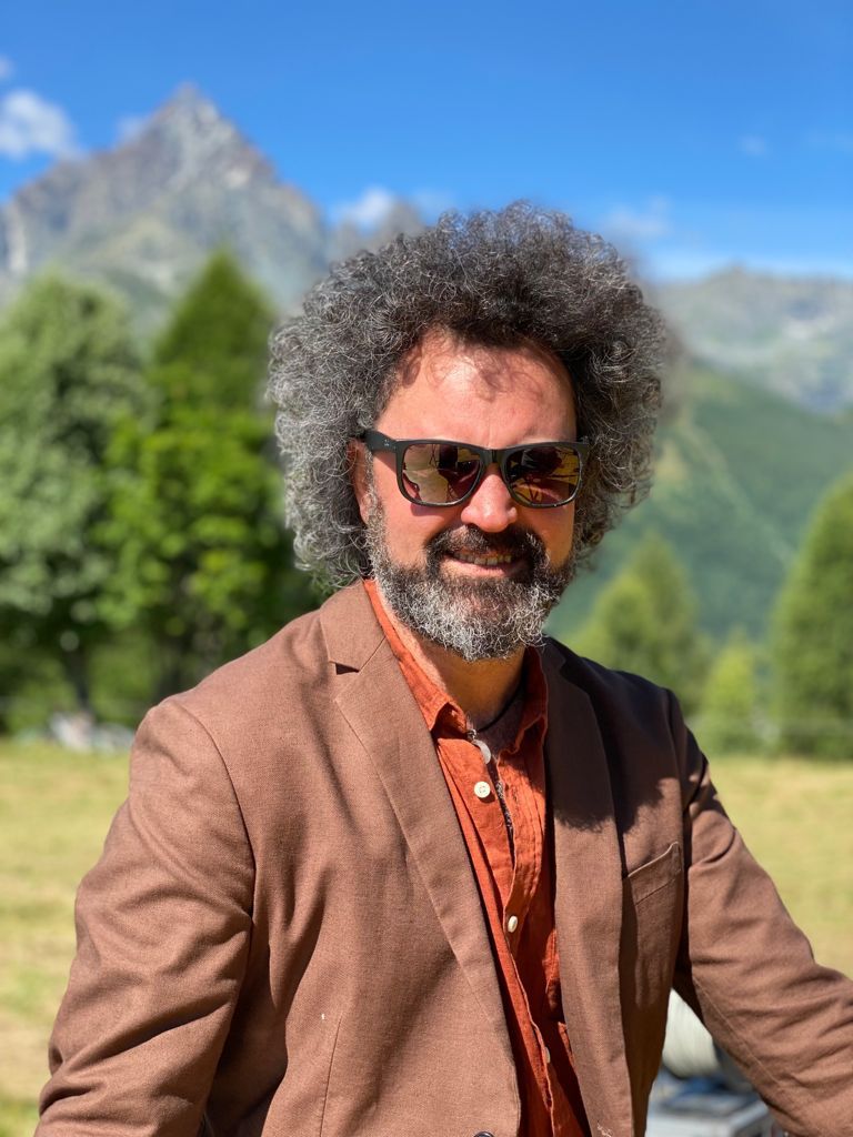 scristicchi's tweet image. "Come quel fiume c’ha proprio cammino prima dal Monte Viso ‘nver’ levante" #DanteAlighieri Inferno 16, vv.94-5 

#simonecristicchi #redipietra #monviso #SuonidalMonviso @mescalofficial