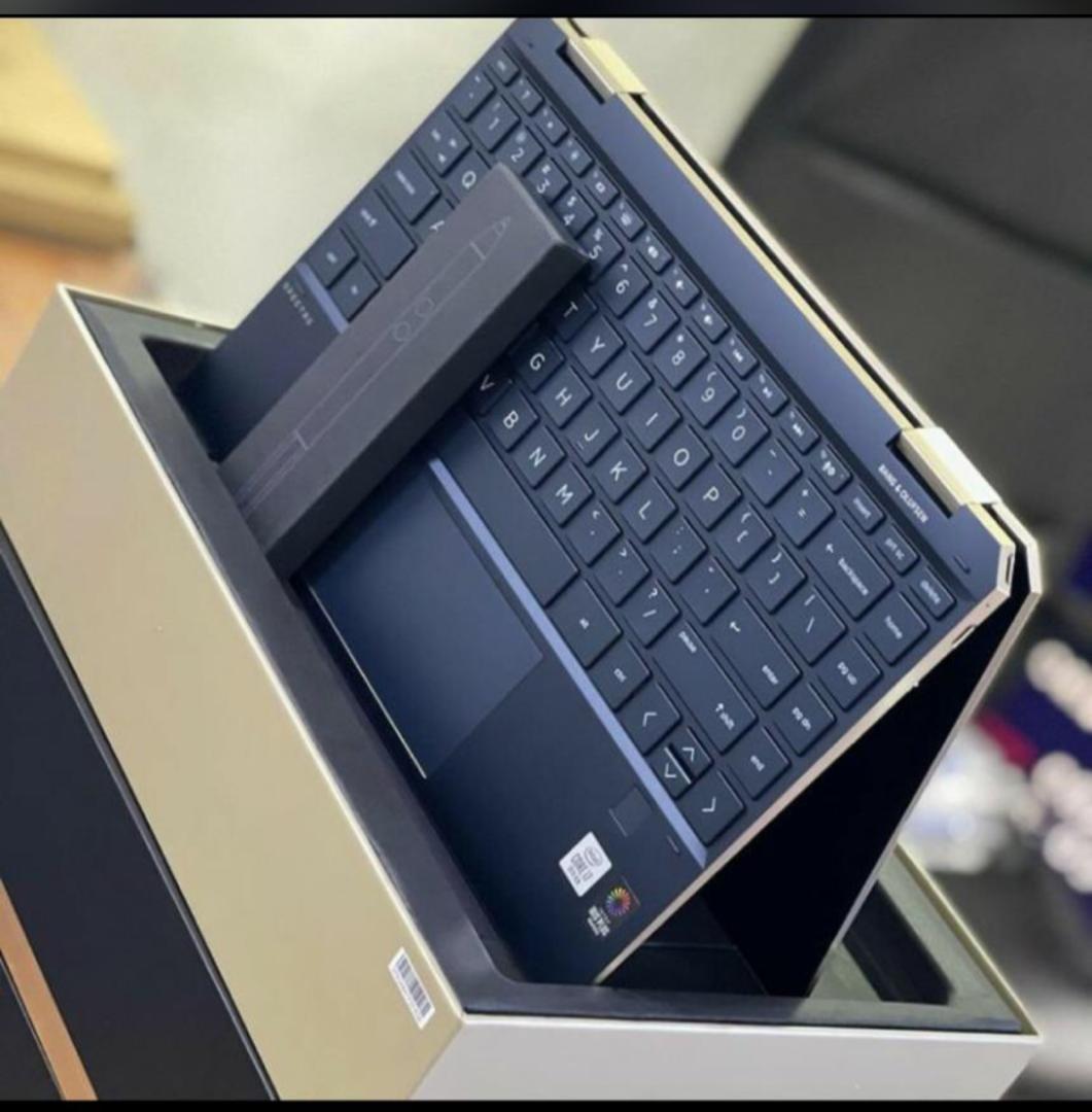 TrafficChiefNG's tweet photo. [11:30AM] @dipokopykart: Brand new machine 

#HpSpectrex360
1TB SSD 
16GB ram 
10th gen 
core i7 processor
Magic pen ?? 

08164540124 
You order, we deliver nationwide

#ibadan #obicubana #YieldTechSolutions
 https://t.co/MYwAfI2P19 #TrafficChief