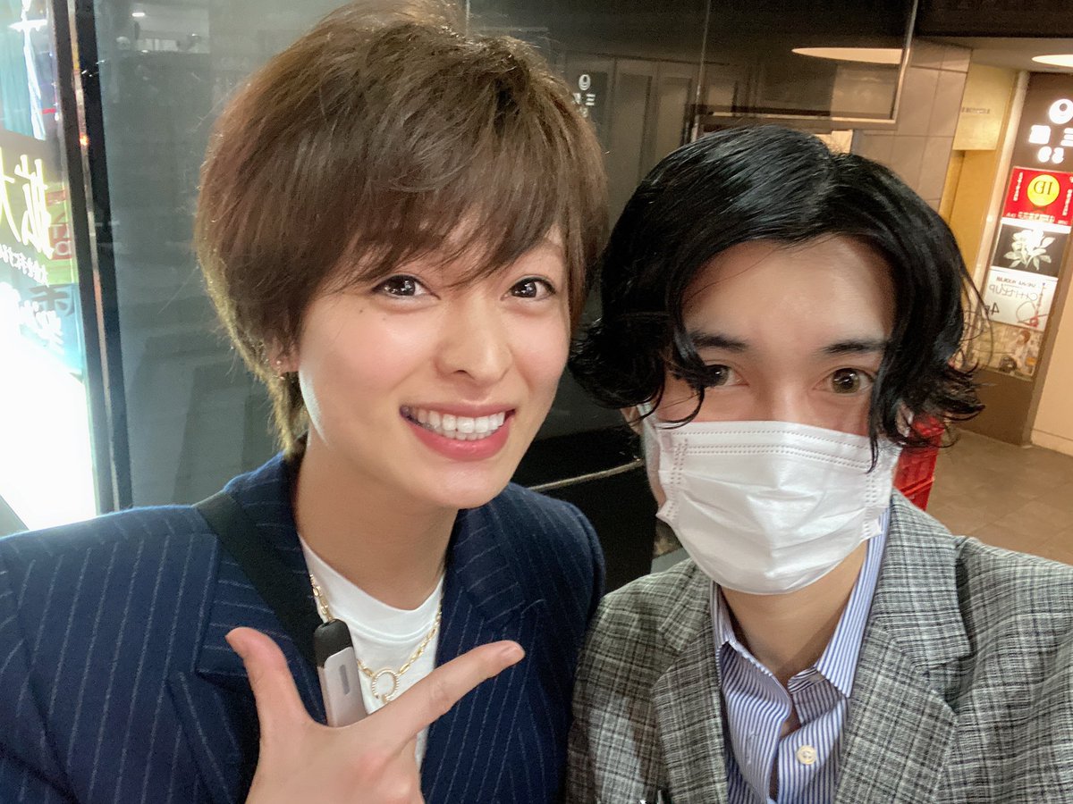 冬城 雪 Sinceyou Genesis على تويتر Ellieの夏稀とバッタリ 今では大社長なのに良い意味で昔のままでした こういう所が人を惹きつけるんやろなー ミーハーやから写真撮ってもらったわ