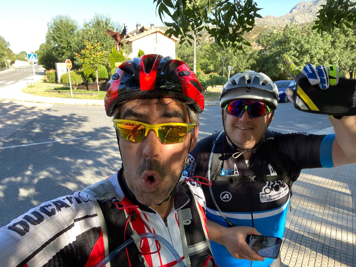 FelipeMansillaN's tweet photo. Intensa semana de 🚵🏻♂️ con casi 200km en las patas. No está mal para llevar parados un tiempo. Y lo mejor, poder compartirlo con buenos amigos. #mtb #mtblife #mtbspain #bicicleta #nature #freedom #liberdad #amigos https://t.co/xEoBXnZIKL